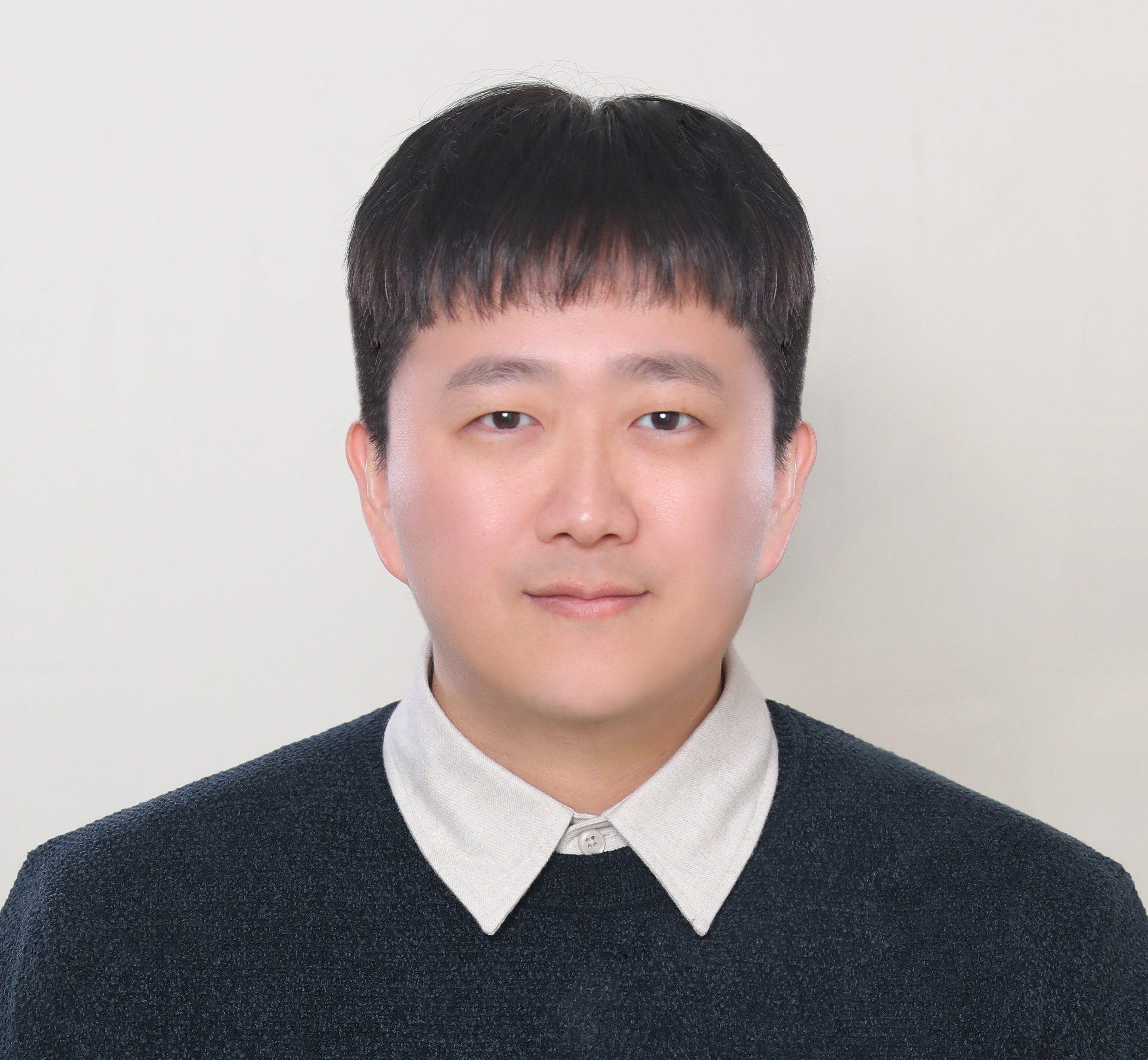 김현 증명사진.jpg